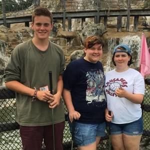 Meet your Posher, Abby